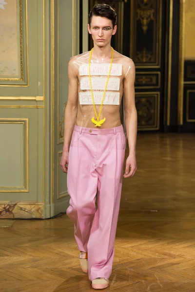 Look 8